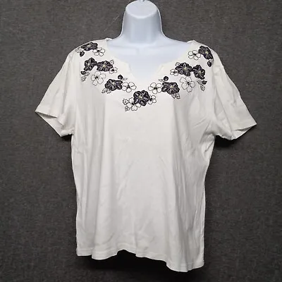 Buy Karen Scott - T-shirt - Women's Size L - White, Floral, Embroiderd, Beaded • 14.26£