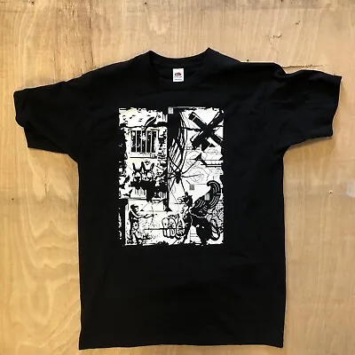 Buy Street Art T Shirt Medium • 20£