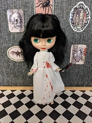 Buy Handsewn White Victorian/gothic Style Bloody Dress And Knife For Blythe • 12£