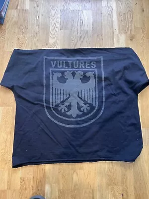 Buy Yeezy Vultures Merch • 40£