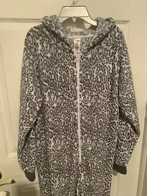Buy Sleep & Co. Animal Hoodie One Piece Pajamas Gray Leopard Adult Size Medium • 16.32£