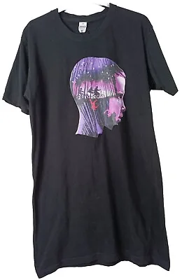 Buy Stranger Things Eleven T-Shirt Black Size L • 9.45£