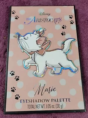 Buy Disney Aristocats Marie 12 Eyeshadow Palette • 17.05£