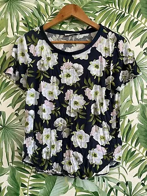 Buy Oasis Navy Floral T-shirt Size M • 8£