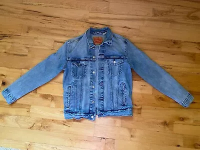 Buy Women's Levi's Jean Denim M Medium Trucker Jacket Button Up • 31.85£