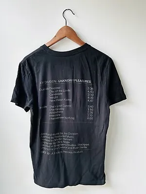 Buy Joy Division ‘unknown Pleasures’ T-shirt With Back Print.  Black.  Medium. • 30£