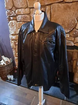 Buy Classic Mens Clothing Black Leather Jacket Size XL • 45£