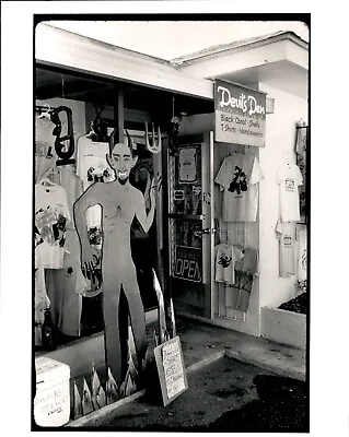 Buy LG46 1989 Original Photo CAYMAN ISLANDS Devil's Den Tourist Shop T Shirts Merch • 19.21£