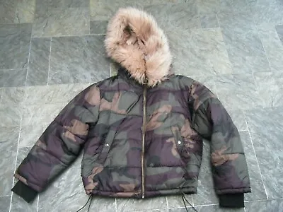 Buy Pull & Bear ~ Ladies Green Camo Hooded Puffa Jacket ~ Size S • 19.99£