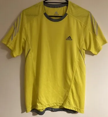 Buy Mens Adidas Running T-shirt Top. Size M. Yellow. Reflective Stripes. PRISTINE • 15£
