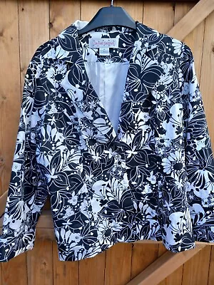 Buy Casual Dazzle Womens Black & White Flower Design Jacket- Size Medium  • 9.99£