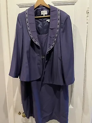 Buy Ladies Dress And Jacket • 65£