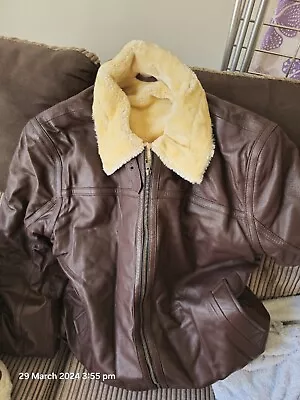Buy Mens Leather Jacket With Fur Collar • 40£