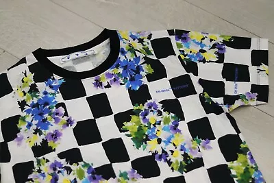 Buy OFF White Checkered Flower Tee | Multicoloured | Sz Extra Large / XL | Slim Fit • 169.99£