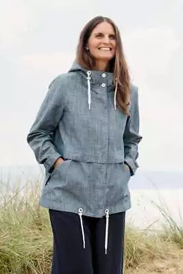 Buy Seasalt Women's Jacket - Blue Blue Depth Waterproof Jacket - Regular - Trenninow • 60£