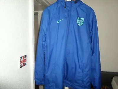Buy Authentic Men's Nike England Football 22/23 Dri Fit Strike Hooded Jacket. • 25£