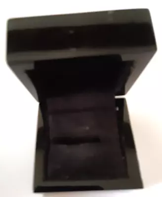 Buy 77 Diamonds Hard Case Empty Ring Box Very Presentable 2 1/4” X 2 1/4” X 1 1/4” • 5.99£