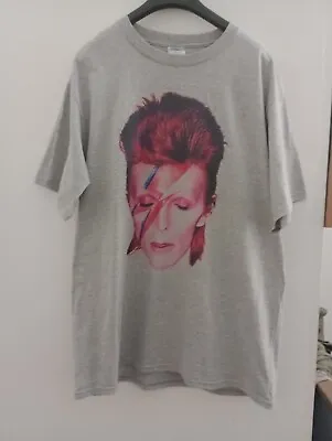 Buy David Bowie - Aladdin Sane T-Shirt • 11.50£