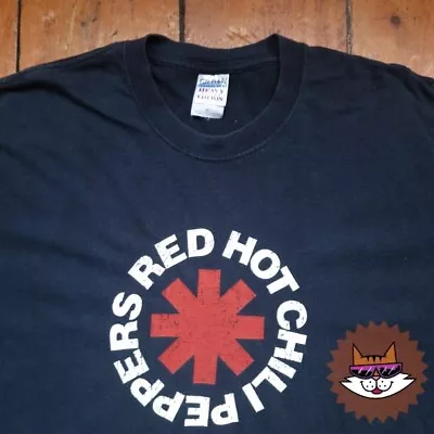 Buy 2002 Red Hot Chili Peppers T Shirt • 36£