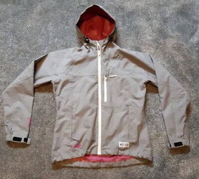 Buy Madison Leia Women's Waterproof Cycling Jacket, Riding, Cloud Grey. Size 10. • 24.99£