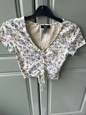 Buy Yellow New Look Petite Floral Top With Ruching Detail On Front • 3£