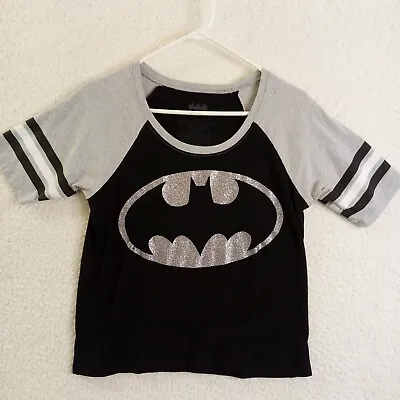 Buy Batman T-Shirt Kids XL Short Sleeve Bat Signal Black And Silver Cotton/Poly • 11.72£