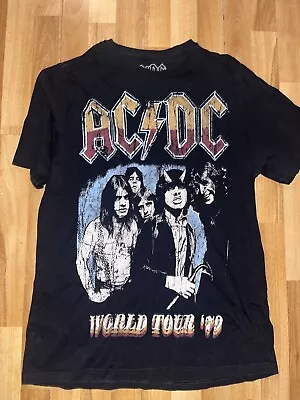 Buy Acdc T Shirt Xl  • 10£