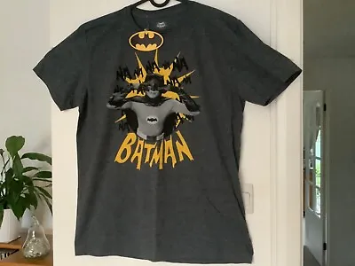 Buy Official BATMAN  T-Shirt In Dark Grey Size: LARGE BNWT • 10£