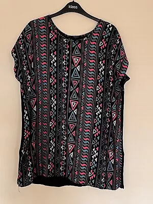Buy T-shirt, Aztec Design, Size 18 Black/multicoloured New Look • 4£
