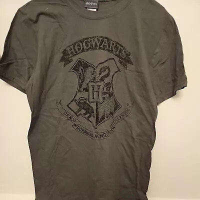 Buy HARRY POTTER HOGWARTS DISTRESSED CREST Grey Official Unisex T-Shirt - Wizard • 10£