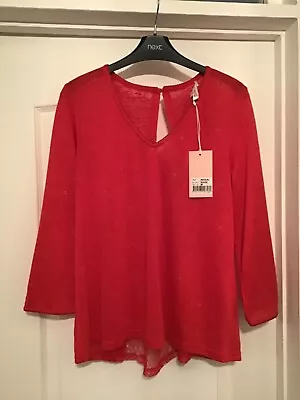Buy New £40 Grace & Mila Red Jumper With 3/4 Sleeves & Delicate Gold Design Size M • 9.99£