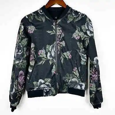 Buy Lululemon Party Bomb Reversible Jacket Floral • 72.32£
