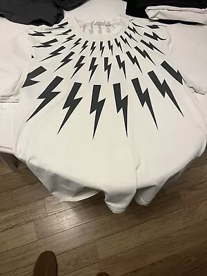 Buy Neil Barret Lightning T-shirt • 40£
