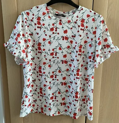 Buy Shein White And Red Ruffle Cuff Ditsy Floral Tee - Size XS • 7£